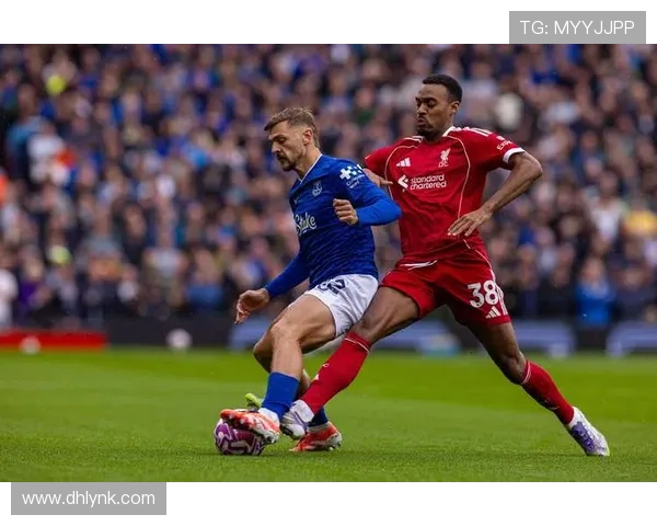 伯恩利安东尼领衔新赛季英超崭露头角的成长之路 伯恩利安东尼领衔新赛季英超崭露头角的成长之路